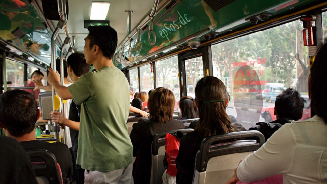 Wil jij je bestemming bereiken; blijf niet achterin hangen in de bus